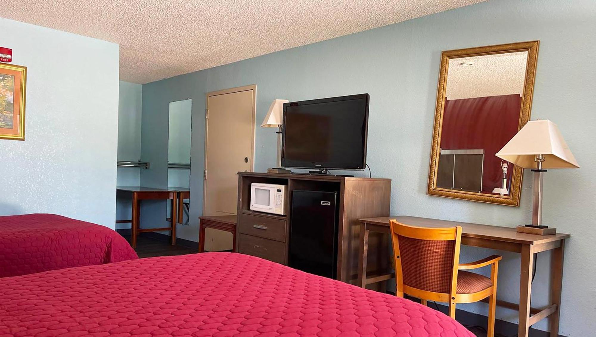 Mayfair Inn Williamston Extérieur photo