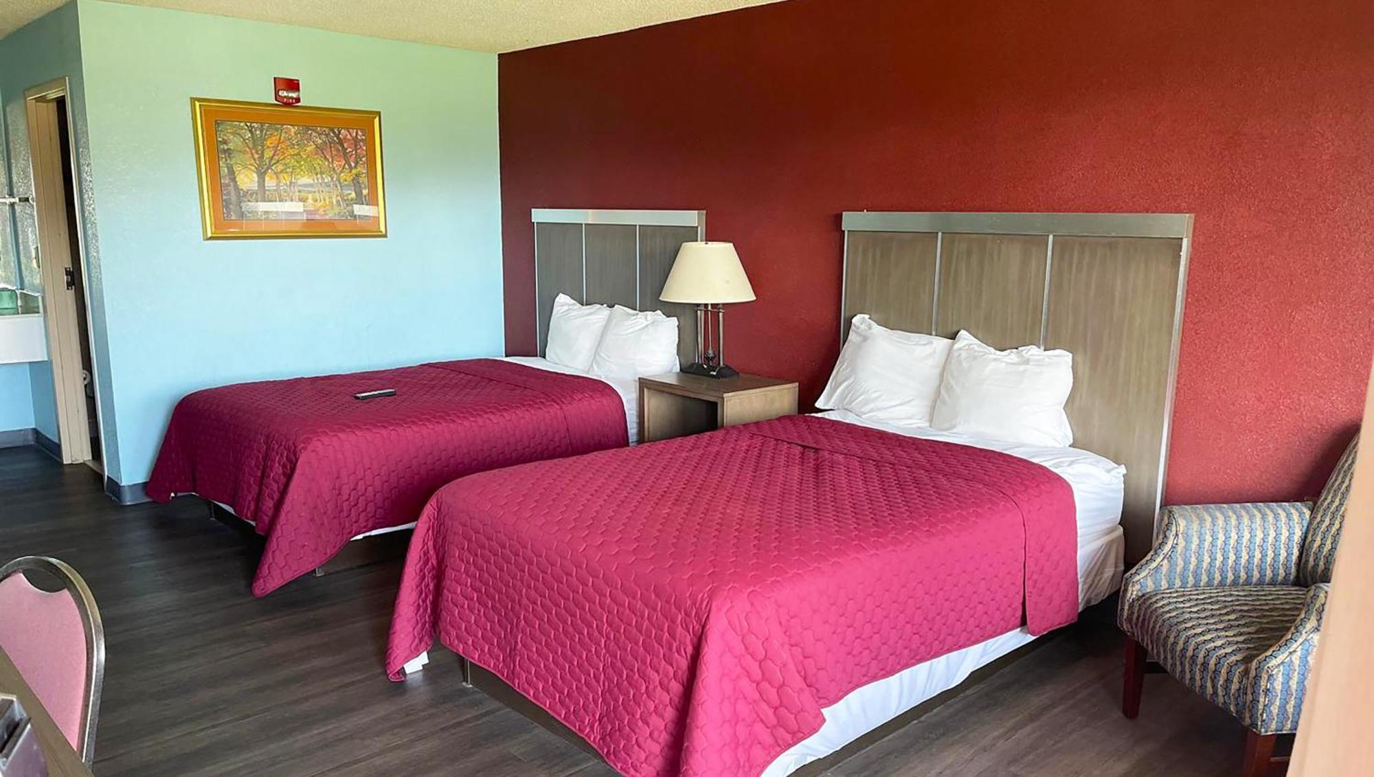 Mayfair Inn Williamston Extérieur photo