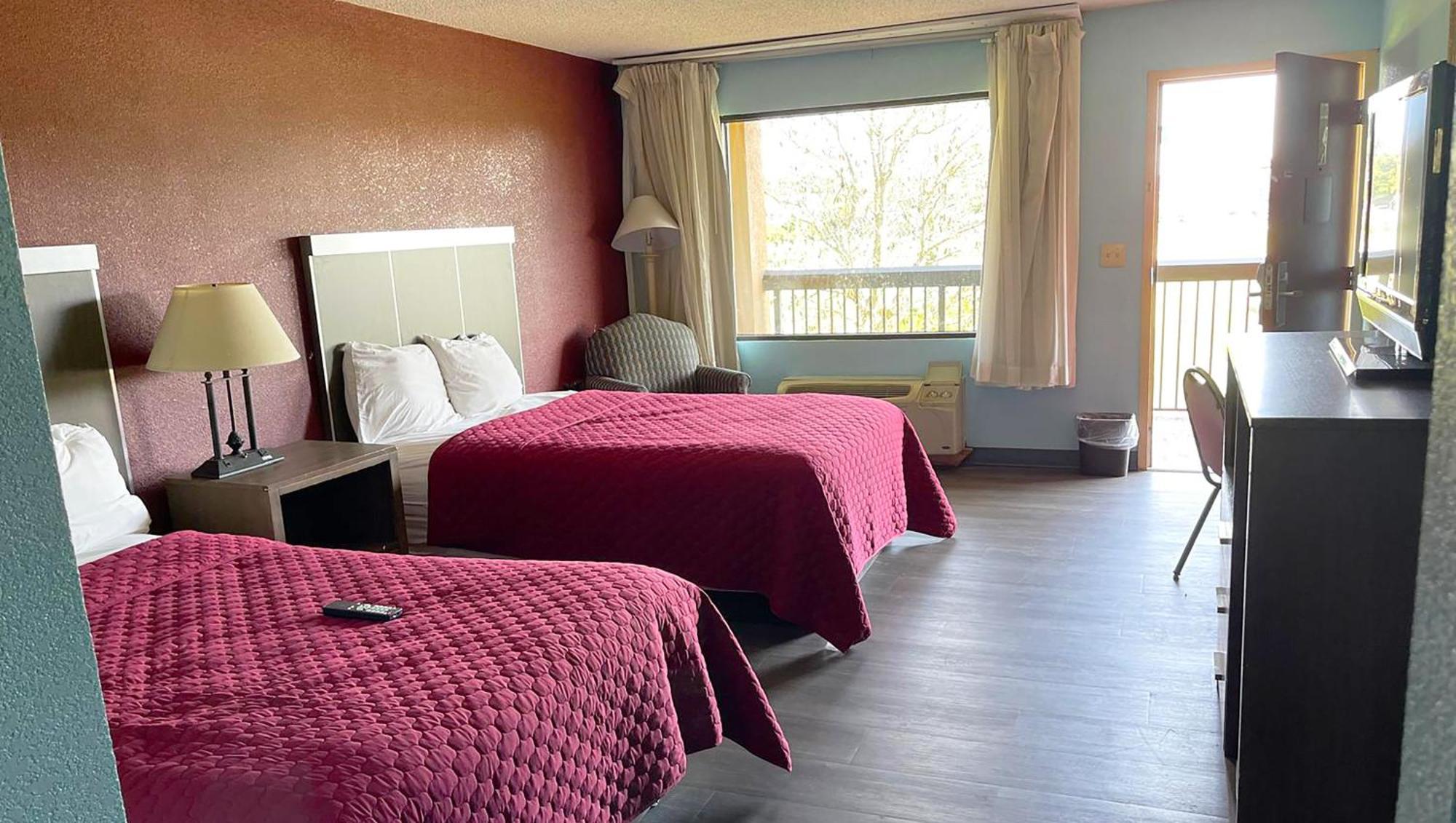 Mayfair Inn Williamston Extérieur photo