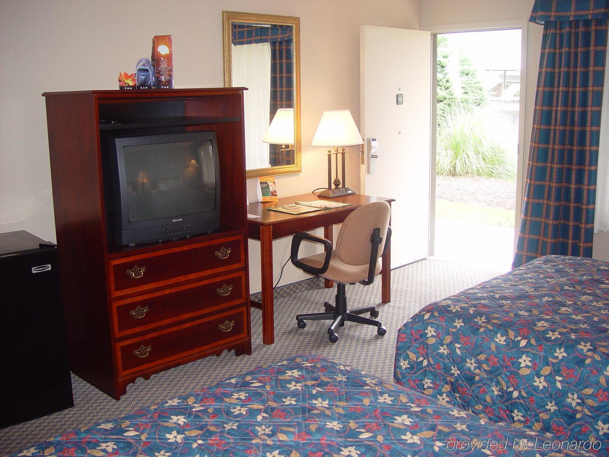 Mayfair Inn Williamston Chambre photo