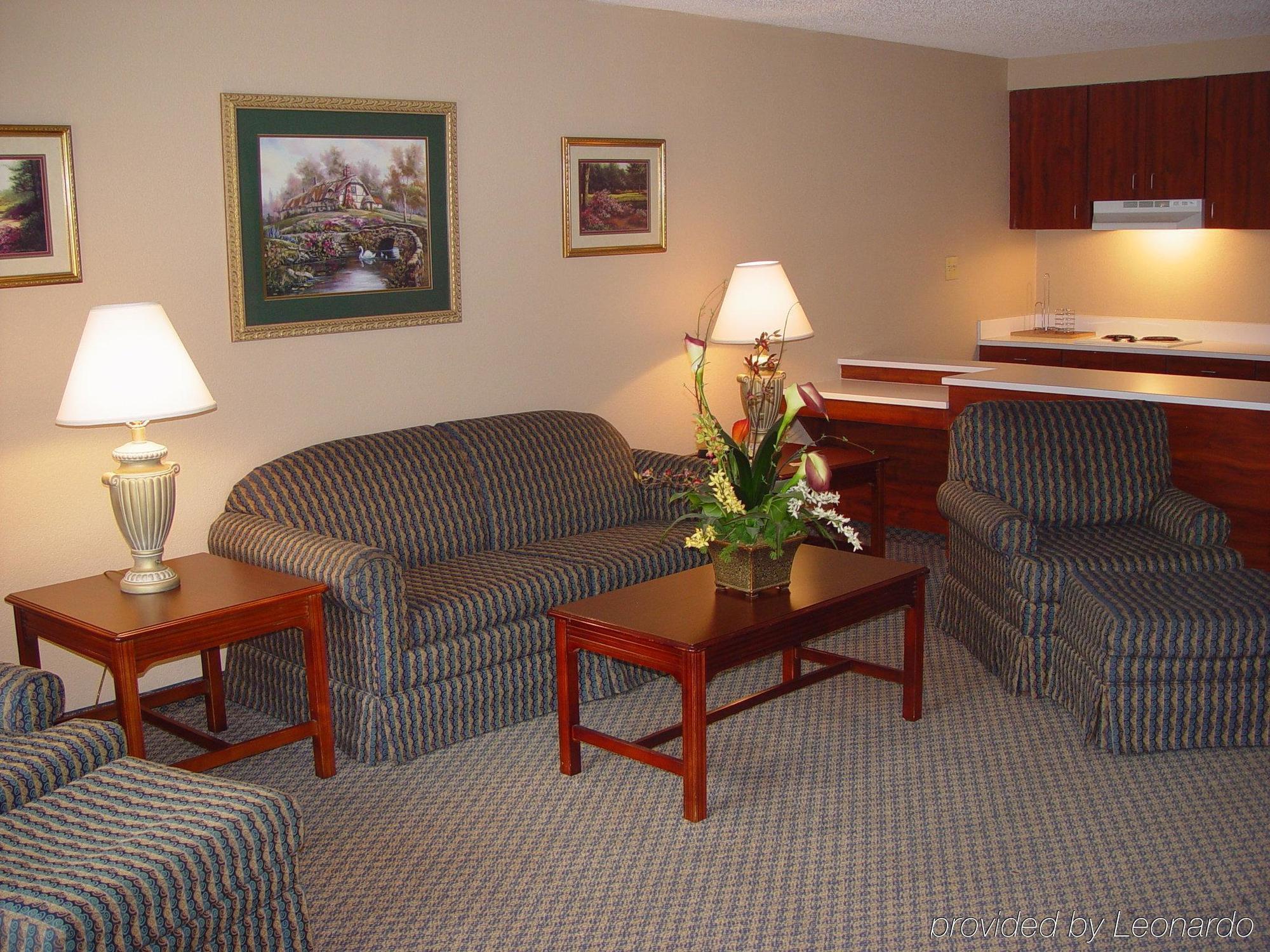 Mayfair Inn Williamston Chambre photo