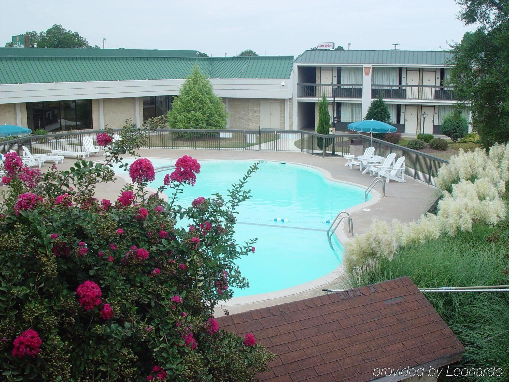 Mayfair Inn Williamston Extérieur photo